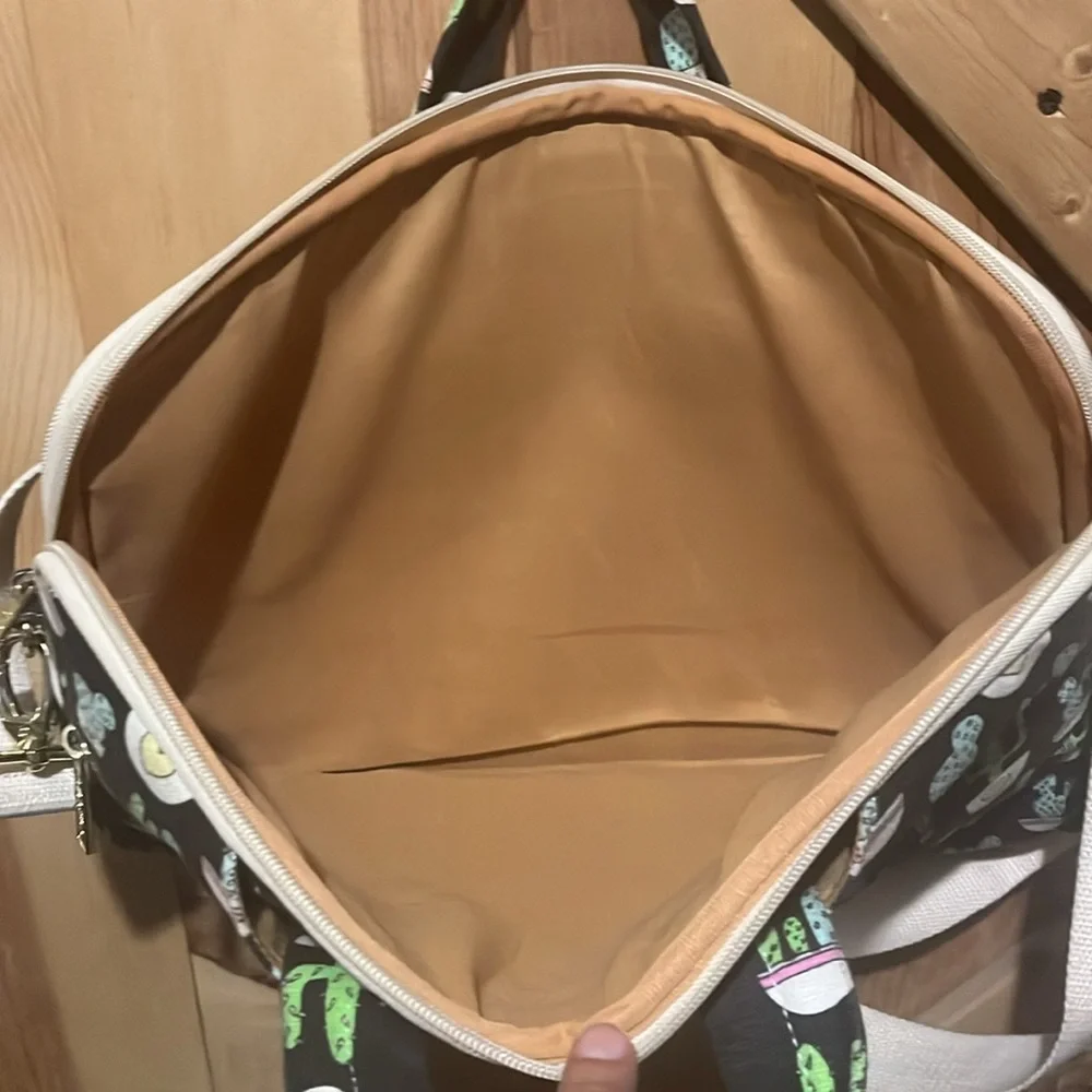 Dachee canvas cactus computer tote adjustable straps big pockets and very clean